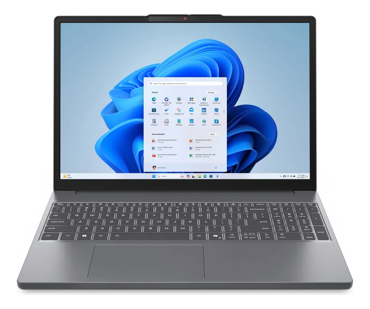 Notebook Lenovo IdeaPad Slim 3 15IRH10 aberto