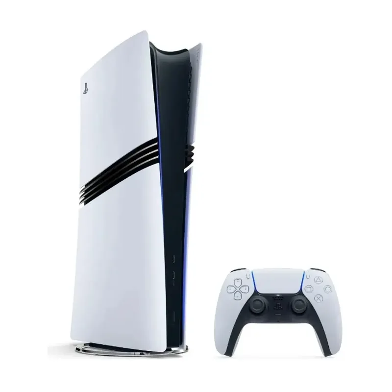 Console PlayStation 5 Pro branco com faixas pretas ao lado de um controle DualSense branco