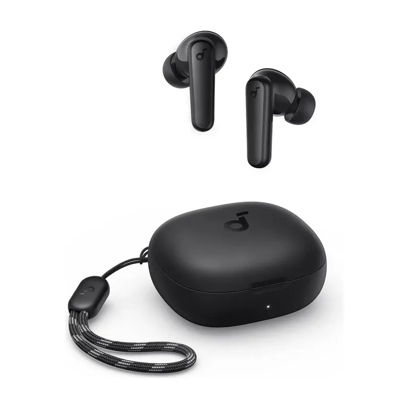 Fones soundcore P20i pretos fora do estojo de carregamento, com a alça de pulso do estojo